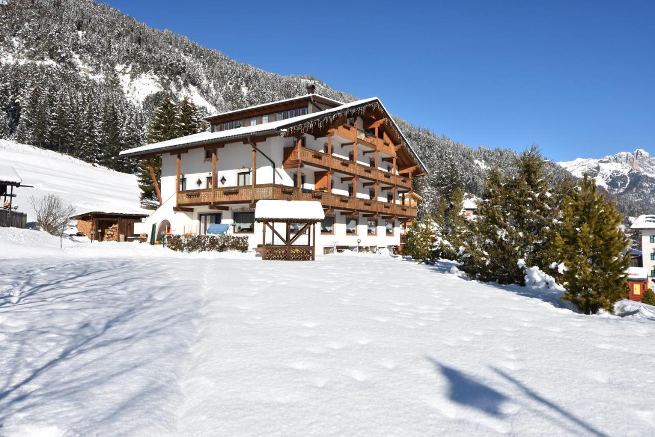 Villa Gemmy Pozza di Fassa Bagian luar foto