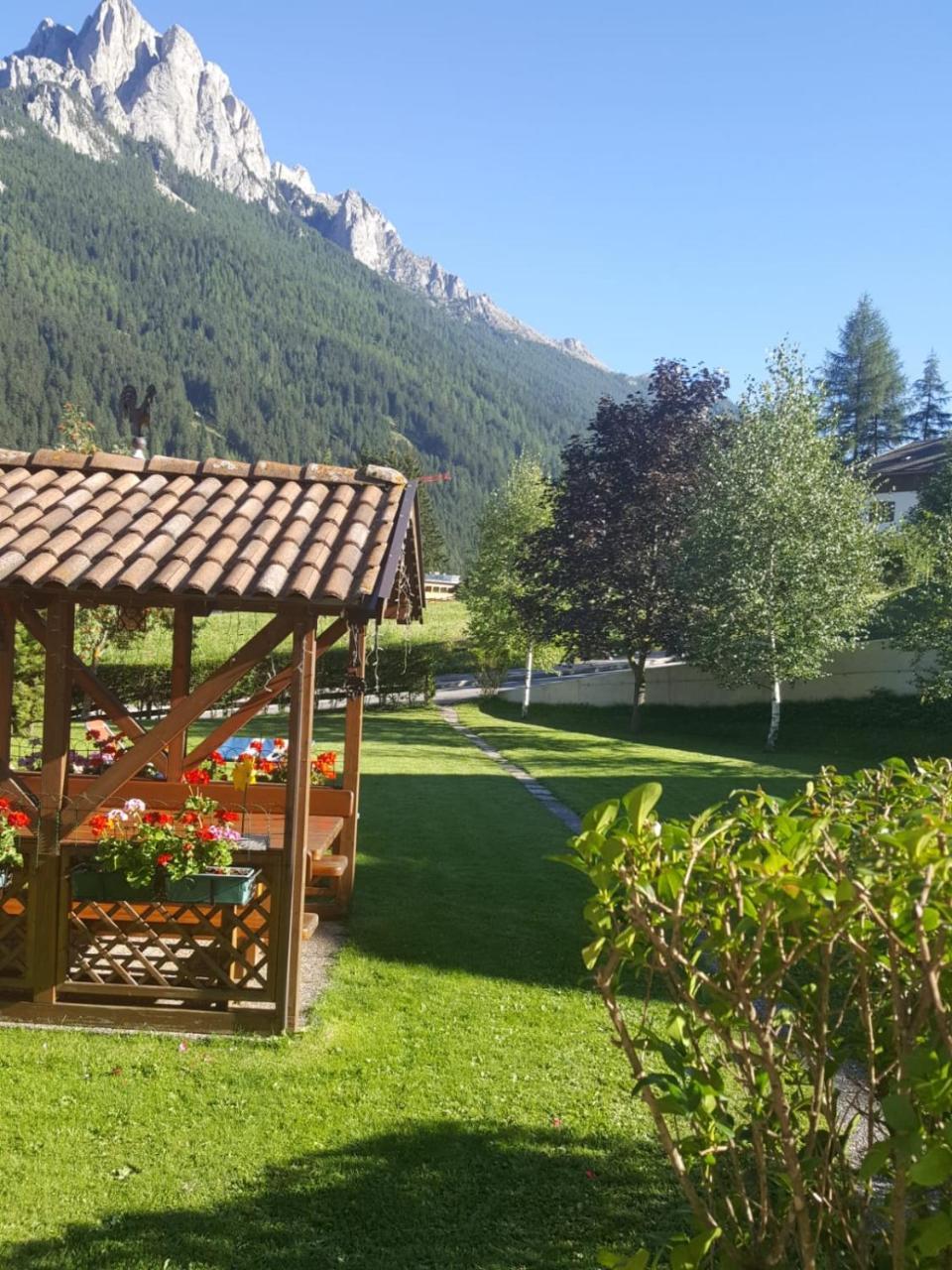 Villa Gemmy Pozza di Fassa Bagian luar foto